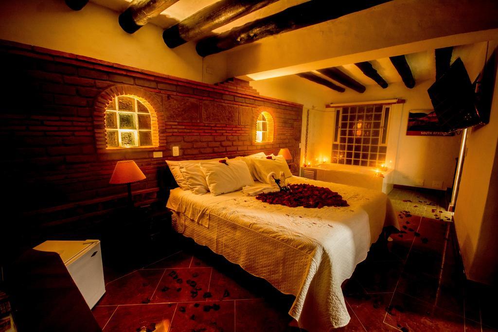 Hotel Los Frayles Вилья-де-Лейва Экстерьер фото