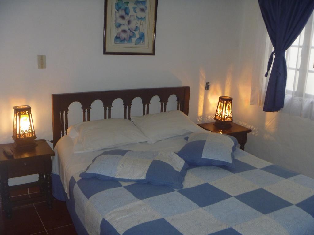 Hotel Los Frayles Вилья-де-Лейва Номер фото